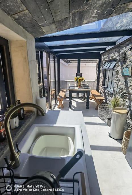 Brynglas Cottage With Hot Tub, Anglesey. Llanfachraeth Екстер'єр фото
