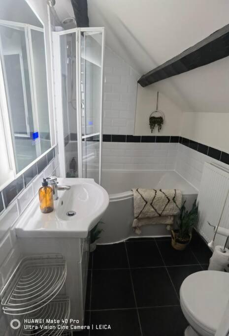Brynglas Cottage With Hot Tub, Anglesey. Llanfachraeth Екстер'єр фото